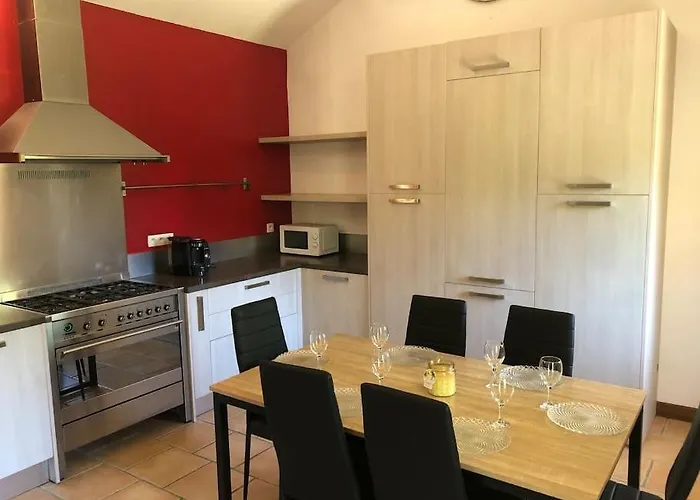 Дом отдыха Maison Avec Vue Sur Le Viscos